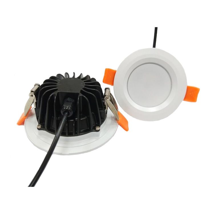 Светодиодный светильник Sundex 10W, 3000K, CRI80, 100гр, IP65, 220В, on/off (входит в комплект блок питания IP20, пульсация до 5%), белый